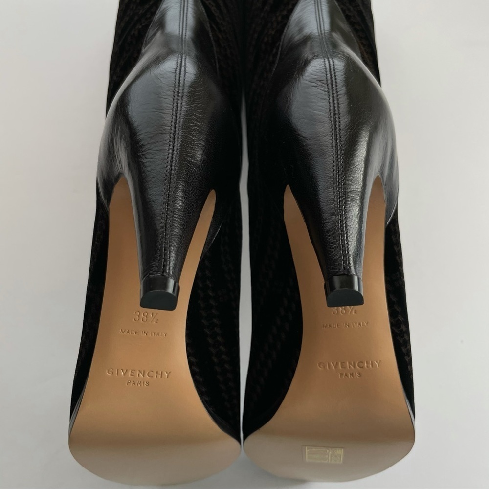 Givenchy Velvet Chain Logo GV3 Boot 95MM SZ 38.5 8.5 black leather pointed toe - Picture 9 of 13